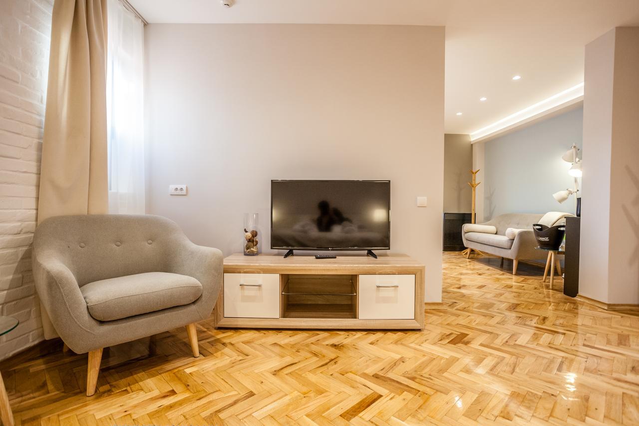 Apartmani Studio Зренянин Экстерьер фото